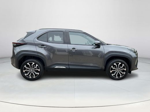 Toyota Yaris Cross 1.5 Hybrid 115 First Edition | Dode hoek waarschuwing | Parkeersensoren | Stoel- + stuurverwarmin... ActivLease financial lease