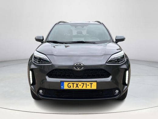 Toyota Yaris Cross 1.5 Hybrid 115 First Edition | Dode hoek waarschuwing | Parkeersensoren | Stoel- + stuurverwarmin... ActivLease financial lease