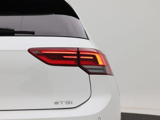 Volkswagen Golf 1.5 eTSi 150 Pk Automaat R-Line Business+ | Panoramdak | Adaptive Cruise | Full LED | Camera | Pa... ActivLease financial lease