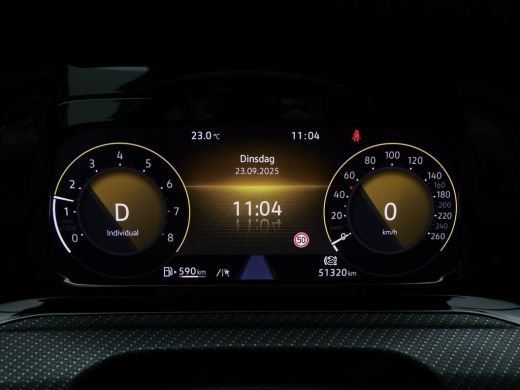 Volkswagen Golf 1.5 eTSi 150 Pk Automaat R-Line Business+ | Panoramdak | Adaptive Cruise | Full LED | Camera | Pa... ActivLease financial lease