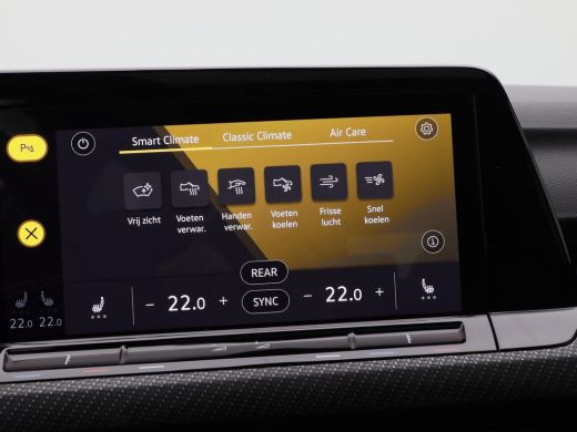 Volkswagen Golf 1.5 eTSi 150 Pk Automaat R-Line Business+ | Panoramdak | Adaptive Cruise | Full LED | Camera | Pa... ActivLease financial lease