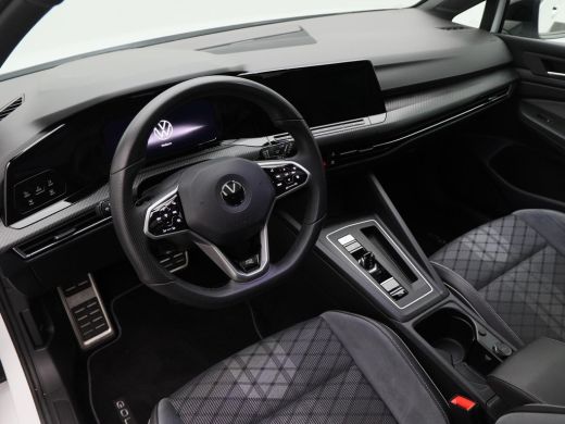 Volkswagen Golf 1.5 eTSi 150 Pk Automaat R-Line Business+ | Panoramdak | Adaptive Cruise | Full LED | Camera | Pa... ActivLease financial lease