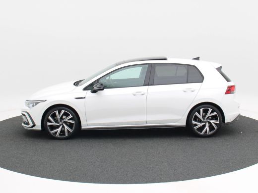 Volkswagen Golf 1.5 eTSi 150 Pk Automaat R-Line Business+ | Panoramdak | Adaptive Cruise | Full LED | Camera | Pa... ActivLease financial lease