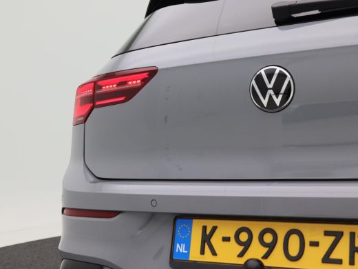 Volkswagen Golf 1.5 TSi 150 Pk R-Line | Panoramadak | Trekhaak | Camera | Full LED | Stoel Verwarming | Adaptive ... ActivLease financial lease