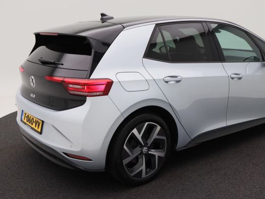 Volkswagen ID.3 Pro 58 kWh | Adaptive Cruise | Camera | Carplay | Stoel Verwarming | Parkeersensoren | Privacy Gl... ActivLease financial lease