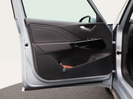 Volkswagen ID.3 Pro 58 kWh | Adaptive Cruise | Camera | Carplay | Stoel Verwarming | Parkeersensoren | Privacy Gl... ActivLease financial lease