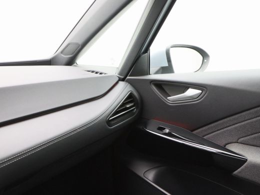 Volkswagen ID.3 Pro 58 kWh | Adaptive Cruise | Camera | Carplay | Stoel Verwarming | Parkeersensoren | Privacy Gl... ActivLease financial lease