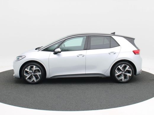 Volkswagen ID.3 Pro 58 kWh | Adaptive Cruise | Camera | Carplay | Stoel Verwarming | Parkeersensoren | Privacy Gl... ActivLease financial lease