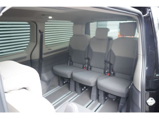 Volkswagen Multivan 1.5 eHybrid L2 Bulli Edition 4-Motion, IQ Light koplampen, 7-persoons Vis-a-Vis, Navigatie, Trekhaak ActivLease financial lease