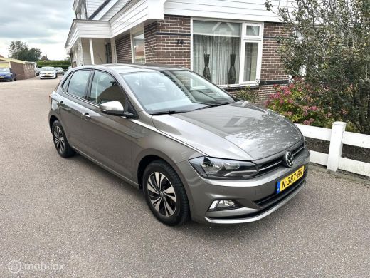 Volkswagen Polo 1.0 TSI 95PK DSG AUTOMAAT COMFORTLINE FACELIFT MODEL AIRCO STOELVERWARMING CARPLAY KEURIGE AUTO!! ActivLease financial lease