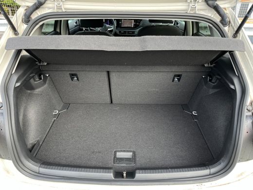 Volkswagen Polo 1.0 TSI Life | Camera achter | Getint glas | Navigatie | Apple Carplay | Airco | ACC | ActivLease financial lease