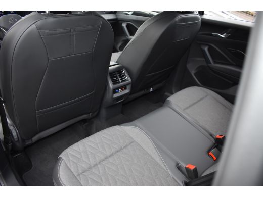 Volkswagen Tiguan 1.5 eHybrid 204PK Life Edition | Trekhaak | Elektrische Achterklep | Harman Kardon | ACC | Apple ... ActivLease financial lease