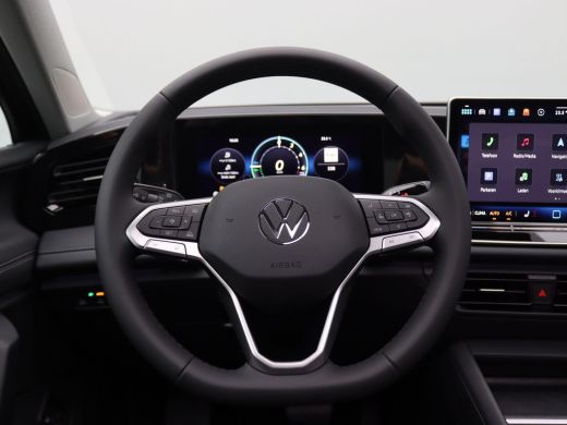 Volkswagen Tiguan 1.5 eHybrid Life Edition 204PK DSG Panoramadak, Achteruitrijcamera, Stoel-Stuurverwarming, Keyles... ActivLease financial lease