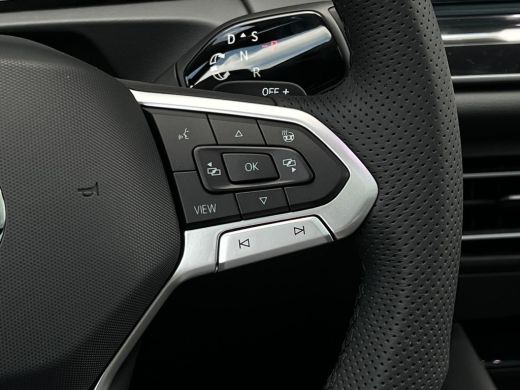 Volkswagen Tiguan R-Line Edition - eHybrid | 'App-Connect' draadloze smartphone integratie | Automatische afstandsr... ActivLease financial lease