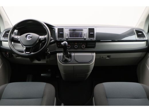 Volkswagen Transporter 2.0 TDI L2H1 DC Highline Automaat Navigatie, Cruise, Trekhaak, DAB, PDC, Bluetooth ActivLease financial lease