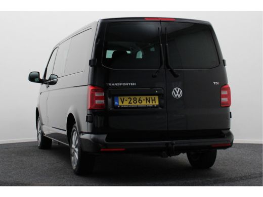 Volkswagen Transporter 2.0 TDI L2H1 DC Highline Automaat Navigatie, Cruise, Trekhaak, DAB, PDC, Bluetooth ActivLease financial lease