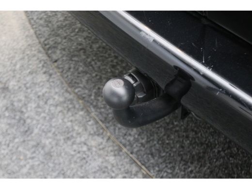 Volkswagen Transporter 2.0 TDI L2H1 DC Highline Automaat Navigatie, Cruise, Trekhaak, DAB, PDC, Bluetooth ActivLease financial lease