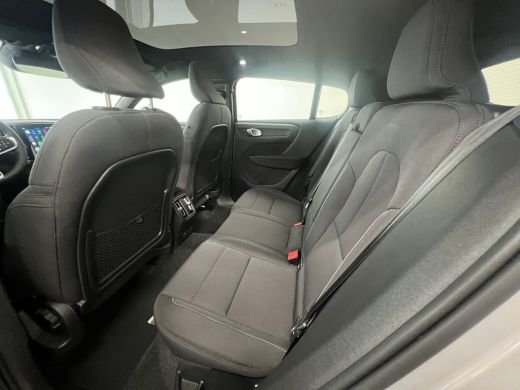 Volvo  C40 Single Motor Core 69 kWh | Achteruitrijcamera | Apple Carplay/Android Auto| Panoramadak | Cruise ... ActivLease financial lease