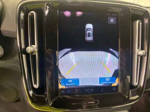 Volvo  EX40 Single Motor Extended Range Core 82 kWh | Sage Green! | ClimateLine ActivLease financial lease