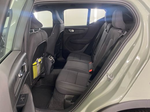 Volvo  EX40 Single Motor Extended Range Core 82 kWh | Sage Green! | ClimateLine ActivLease financial lease