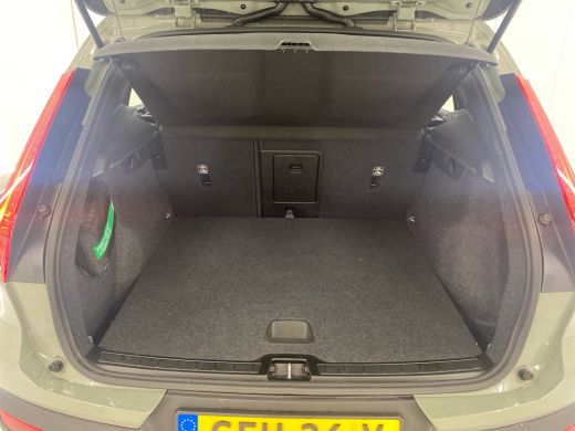 Volvo  EX40 Single Motor Extended Range Core 82 kWh | Sage Green! | ClimateLine ActivLease financial lease