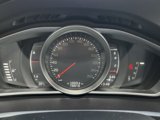 Volvo  V40 1.5 T3 Dynamic Edition | Panoramadak | Keyless | Camera | DAB | ActivLease financial lease