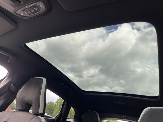 Volvo  V40 1.5 T3 Dynamic Edition | Panoramadak | Keyless | Camera | DAB | ActivLease financial lease