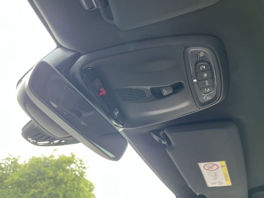 Volvo  V40 1.5 T3 Dynamic Edition | Panoramadak | Keyless | Camera | DAB | ActivLease financial lease