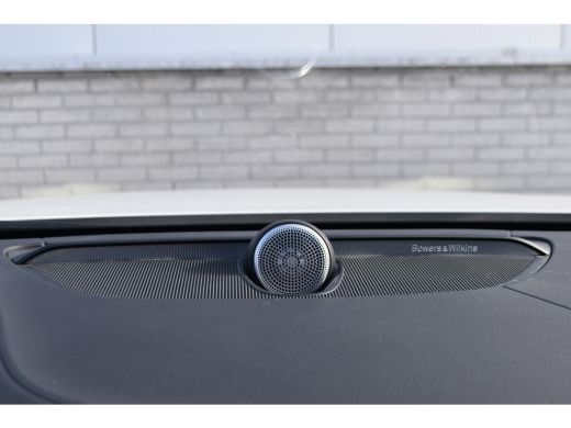 Volvo  V90 2.0 T6 AWD Inscription Exclusive | Panoramadak | B&W | Luchtvering | Massage | 21"| ActivLease financial lease