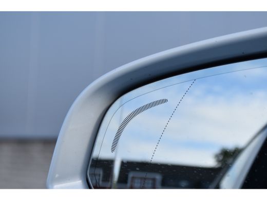 Volvo  V90 2.0 T6 AWD Inscription Exclusive | Panoramadak | B&W | Luchtvering | Massage | 21"| ActivLease financial lease