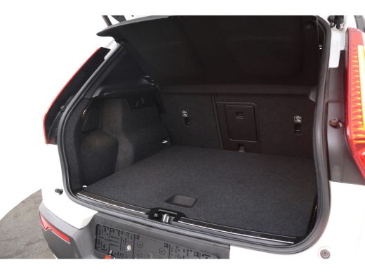 Volvo  XC40 1.5 T5 Twin Engine Inscription navigatie, climate, Trekhaak elektr. lmv ActivLease financial lease