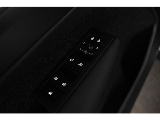 Volvo  XC40 1.5 T5 Twin Engine Inscription navigatie, climate, Trekhaak elektr. lmv ActivLease financial lease