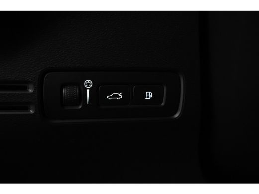 Volvo  XC40 1.5 T5 Twin Engine Inscription navigatie, climate, Trekhaak elektr. lmv ActivLease financial lease