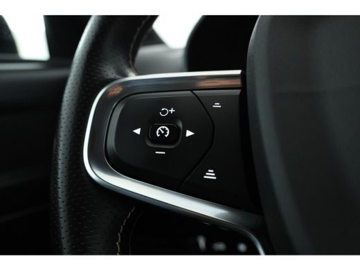 Volvo  XC40 1.5 T5 Twin Engine Inscription navigatie, climate, Trekhaak elektr. lmv ActivLease financial lease