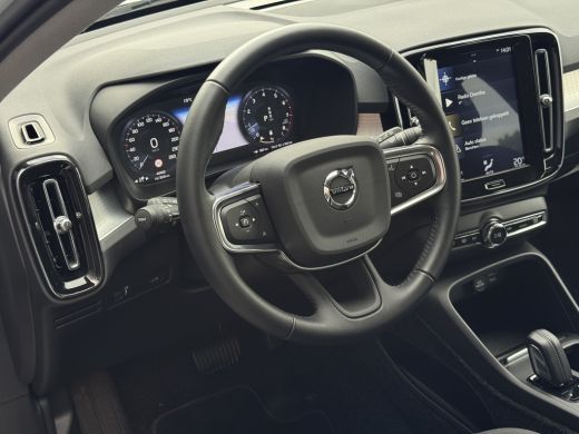 Volvo  XC40 2.0 B4 Business Pro | Pilot Assist | Apple Carplay | Keyless | DAB | ActivLease financial lease