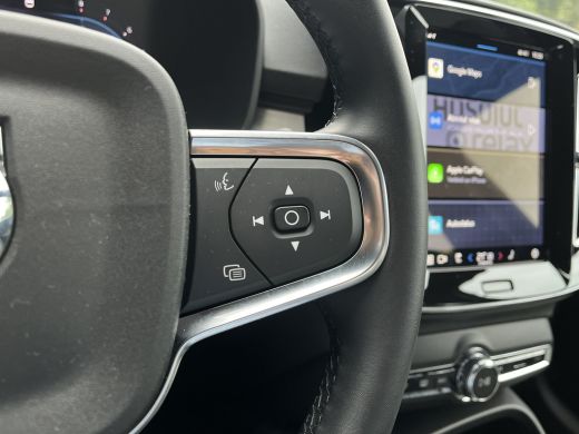 Volvo  XC40 2.0 B4 Plus Dark | Harman/Kardon | Pilot Assist | Trekhaak | Camera | ActivLease financial lease