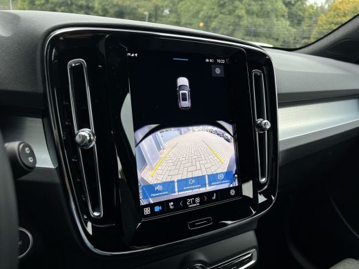 Volvo  XC40 2.0 B4 Plus Dark | Harman/Kardon | Pilot Assist | Trekhaak | Camera | ActivLease financial lease