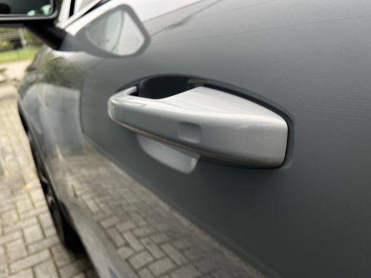 Volvo  XC40 2.0 B4 Plus Dark | Harman/Kardon | Pilot Assist | Trekhaak | Camera | ActivLease financial lease