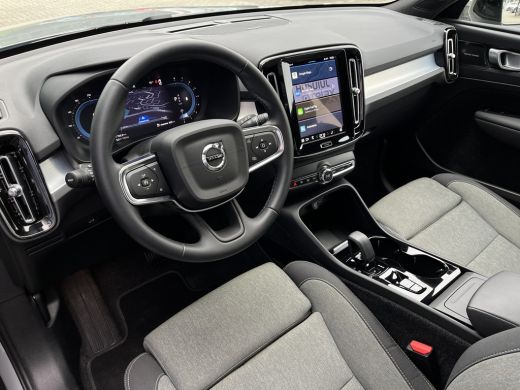 Volvo  XC40 2.0 B4 Plus Dark | Harman/Kardon | Pilot Assist | Trekhaak | Camera | ActivLease financial lease