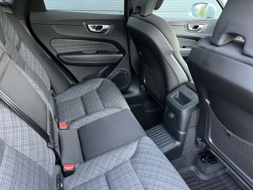 Volvo  XC60 2.0 T6 Plug-in hybrid AWD Core Bright ActivLease financial lease