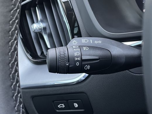 Volvo  XC60 2.0 T6 Plug-in hybrid AWD Core Bright ActivLease financial lease
