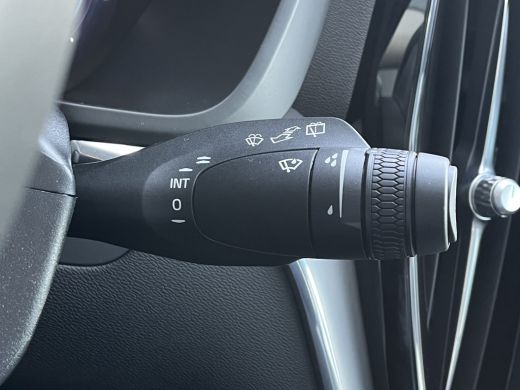 Volvo  XC60 2.0 T6 Plug-in hybrid AWD Core Bright ActivLease financial lease