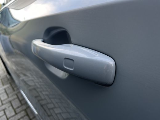 Volvo  XC60 2.0 T6 Plug-in hybrid AWD Core Bright ActivLease financial lease