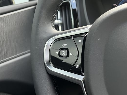 Volvo  XC60 2.0 T6 Plug-in hybrid AWD Plus Dark ActivLease financial lease