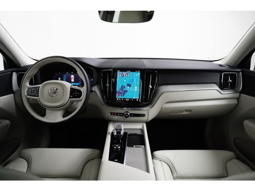 Volvo  XC60 2.0 T6 Plug-in hybrid AWD Plus Dark | Luchtvering | Stoelventilatie | Trekhaak | 360 Camera | ActivLease financial lease