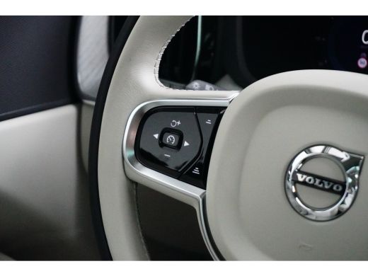 Volvo  XC60 2.0 T6 Plug-in hybrid AWD Plus Dark | Luchtvering | Stoelventilatie | Trekhaak | 360 Camera | ActivLease financial lease