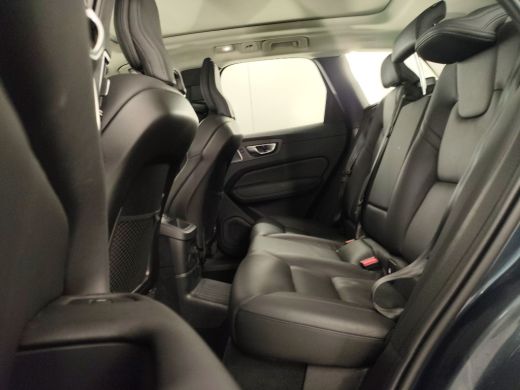 Volvo  XC60 2.0 T6 Plug-in hybrid AWD Ultra Dark | Luchtvering | Bowers/Wilkins | 360Cam | 20'' | AllSeason |... ActivLease financial lease