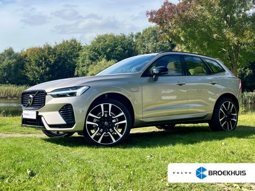 Volvo  XC60 2.0 T8 Plug-in hybrid AWD Plus Dark | Luchtvering | Stoelventilatie | Trekhaak | 360 Camera |