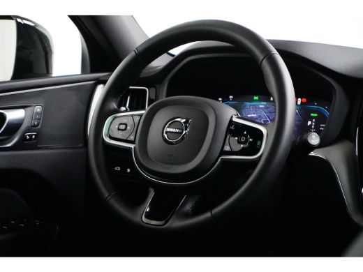 Volvo  XC60 | Panoramadak | 360 Camera | Trekhaak | 21" | ActivLease financial lease