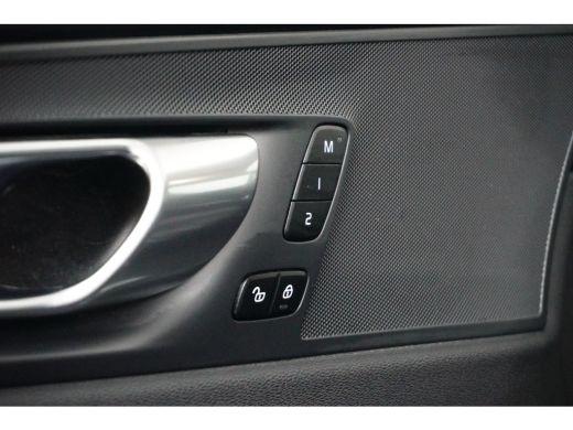 Volvo  XC60 | Panoramadak | 360 Camera | Trekhaak | 21" | ActivLease financial lease